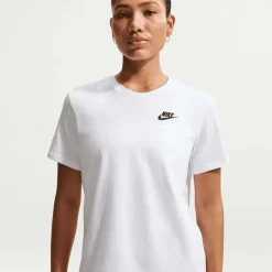 Sportswear Club Essentials T-shirt