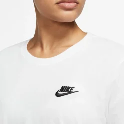Sportswear Club Essentials T-shirt