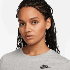 Sportswear Club Essentials T-shirt