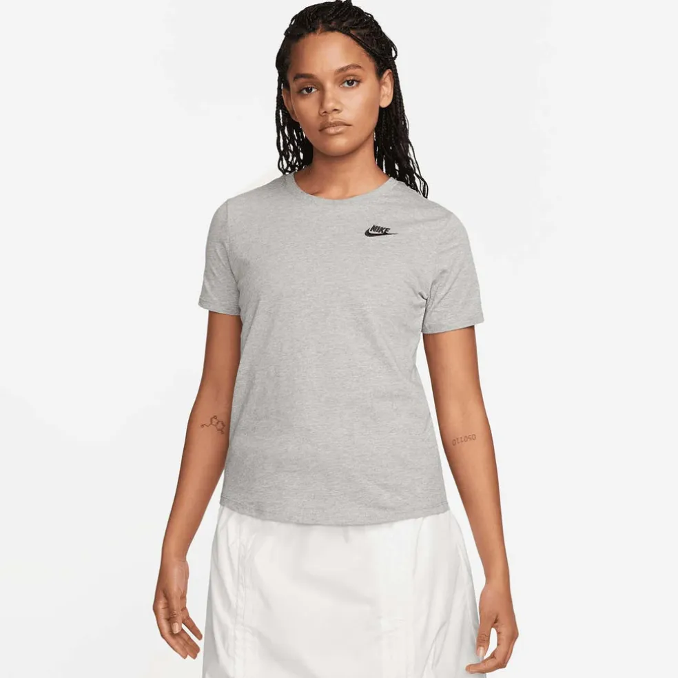 Sportswear Club Essentials T-shirt