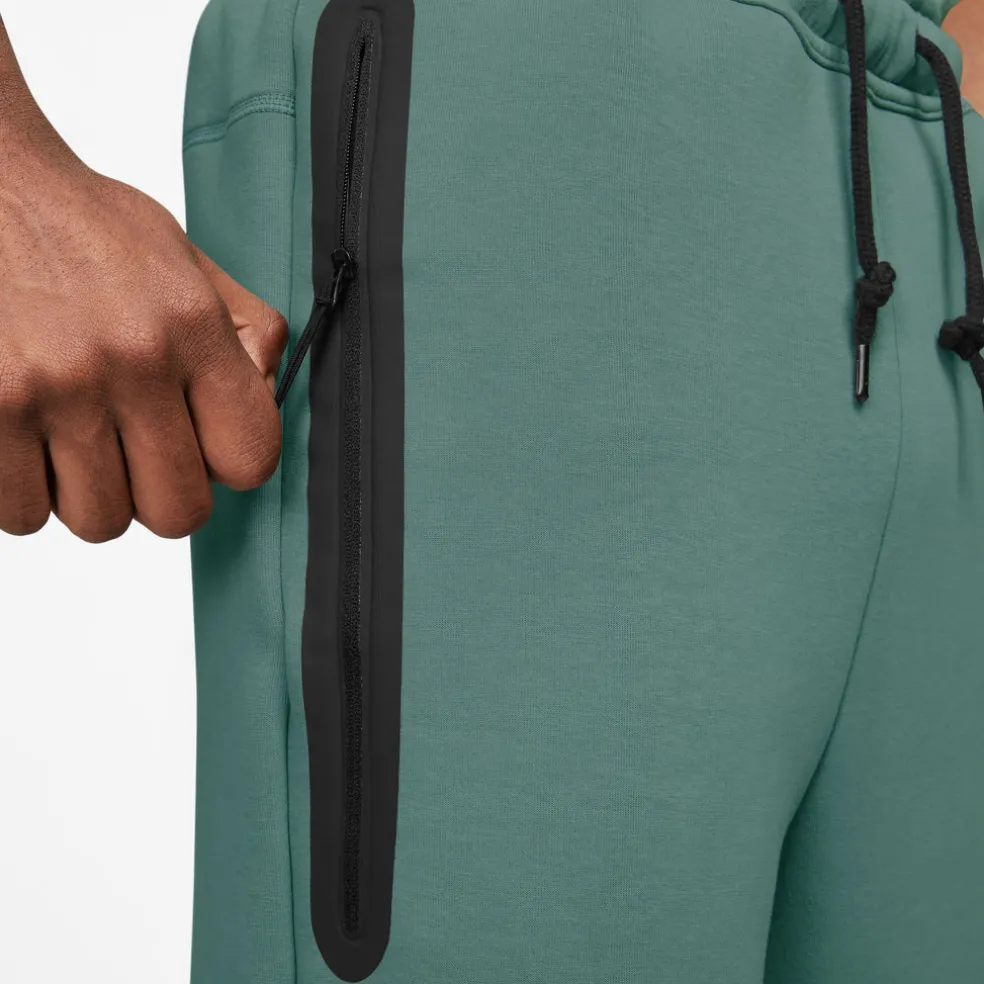 Sportswear Tech Fleece short