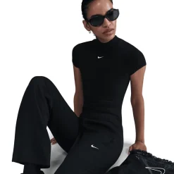 sportswear windrunner women's