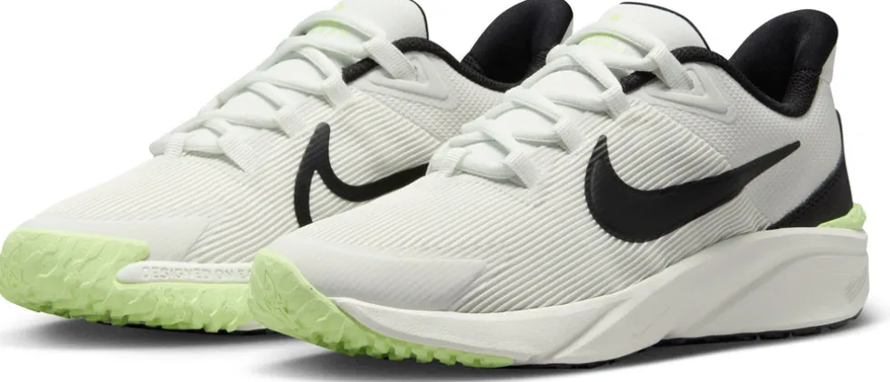 Star Runner 4 kids sneakers