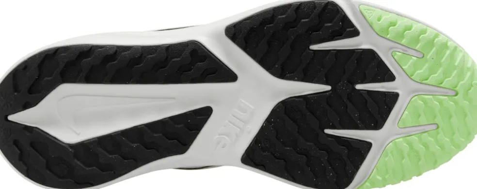 Star Runner 4 kids sneakers