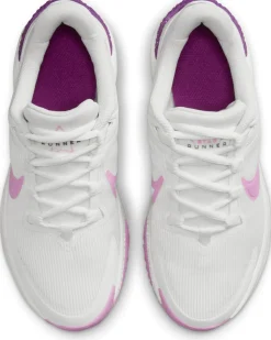 Star Runner 4 kids sneakers