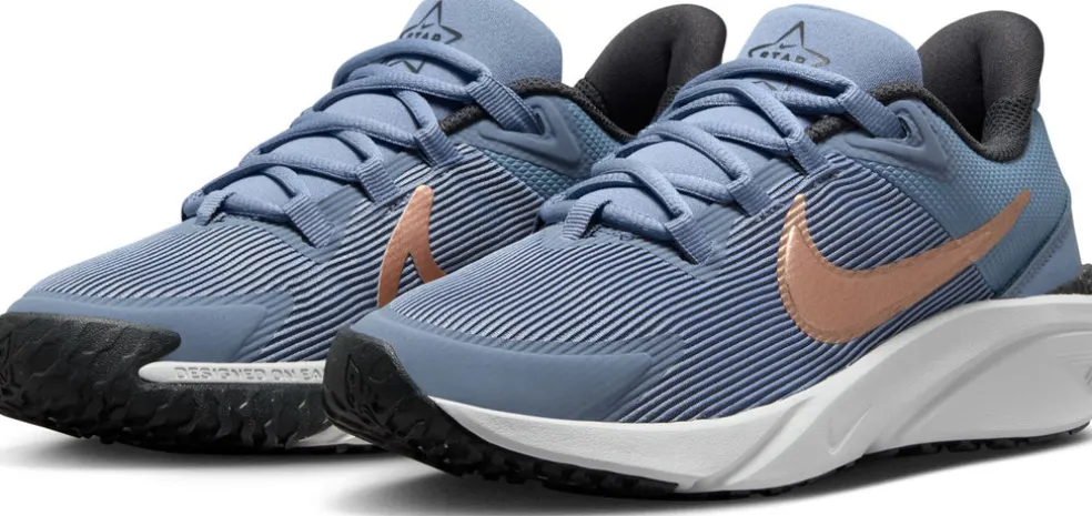 Star Runner 4 kids sneakers