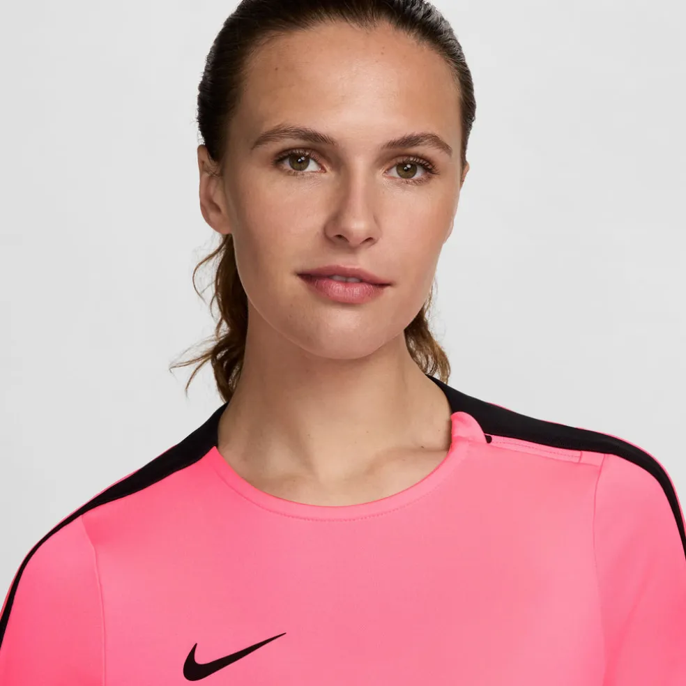 Strike longsleeve top