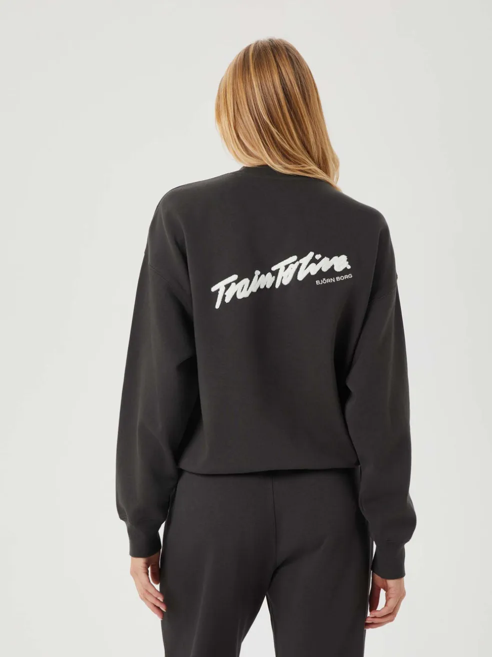 Studio Oversized Crew sweater