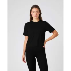 studio soft cropped t-shirt
