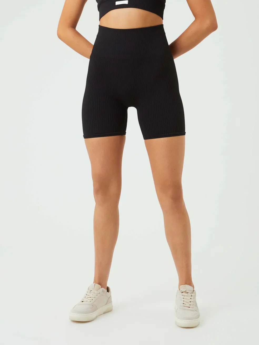 Swift Dri-FIT Mid-rise short