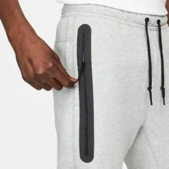 Tech Fleece broek