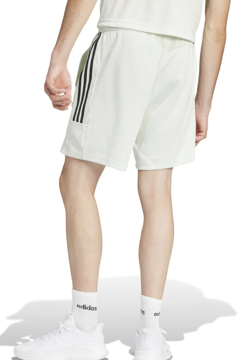 Tiro short