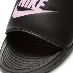 victori one slippers