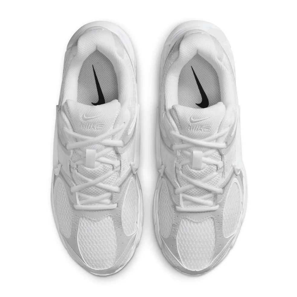 v5 rnr sneakers