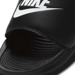 W NIKE VICTORI ONE SLIDE