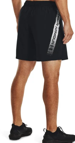 Woven Graphic short
