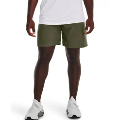Woven Graphic short